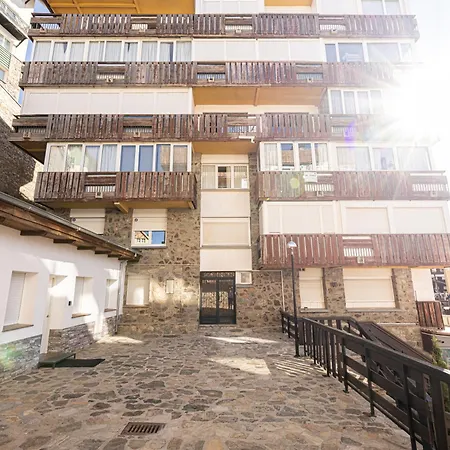 Holidays Edelweiss 2 Y Parking 4 Personas Διαμέρισμα *